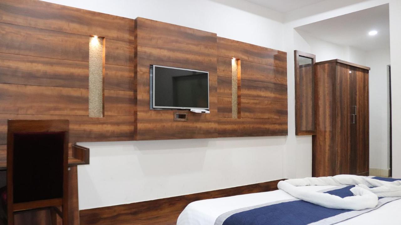 Ak Continental - Mcleodganj Ξενοδοχείο Νταραμσάλα Εξωτερικό φωτογραφία