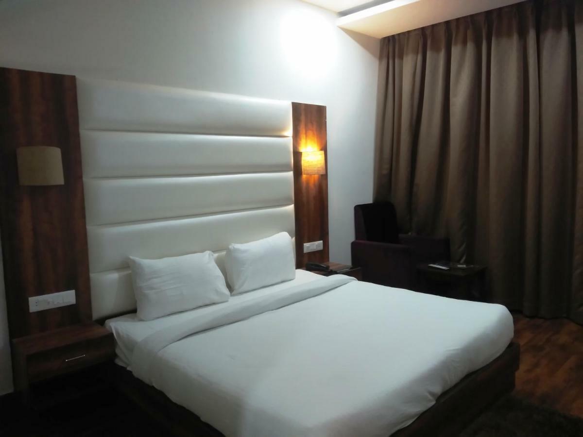 Ak Continental - Mcleodganj Ξενοδοχείο Νταραμσάλα Εξωτερικό φωτογραφία